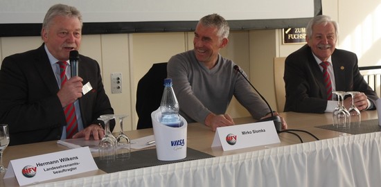 Podiumsdiskussion Gruppenfoto
