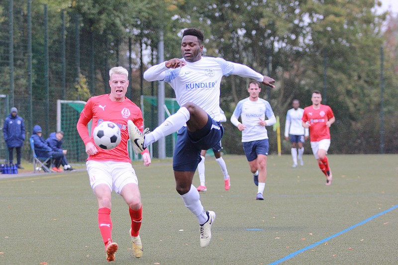 Lucas Meyer (links) und Ibrahim Diallo Spielszene